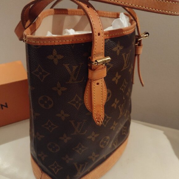 💯% Authentic Vintage Bucket bag pm - Picture 12 of 16